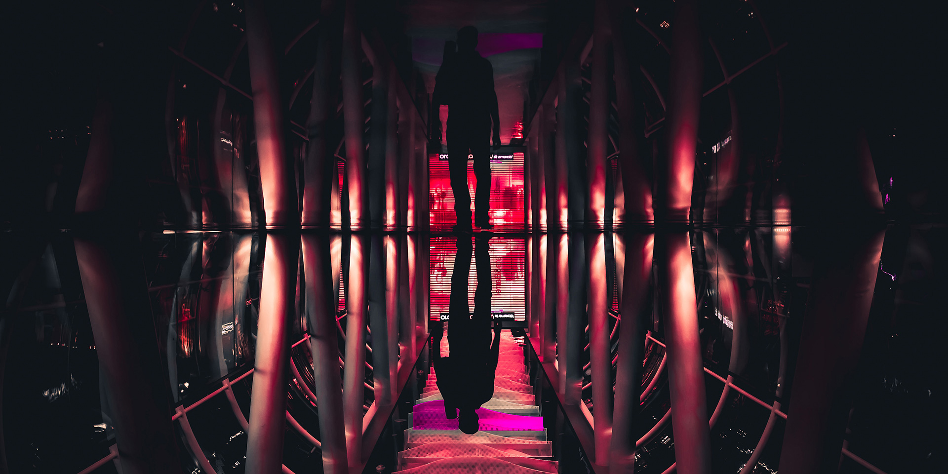 Boutique Travel – photo by Dhruv Deshmukh on Unsplash